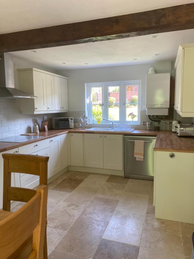Honeysuckle Cottage Hereford Exterior foto